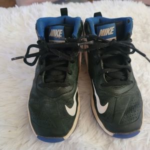 Boys Nike shoes ♡